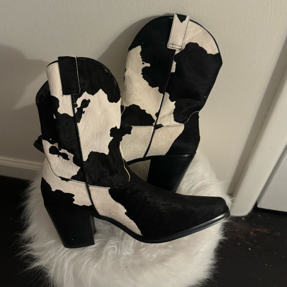Urban outfitters Cowprint Western Boots
